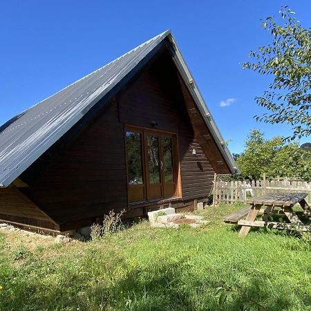 Chalet Familial Pres De Vichy, Terrasse, Animaux Acceptes - Fr-1-489-274 Le Vernet  Εξωτερικό φωτογραφία