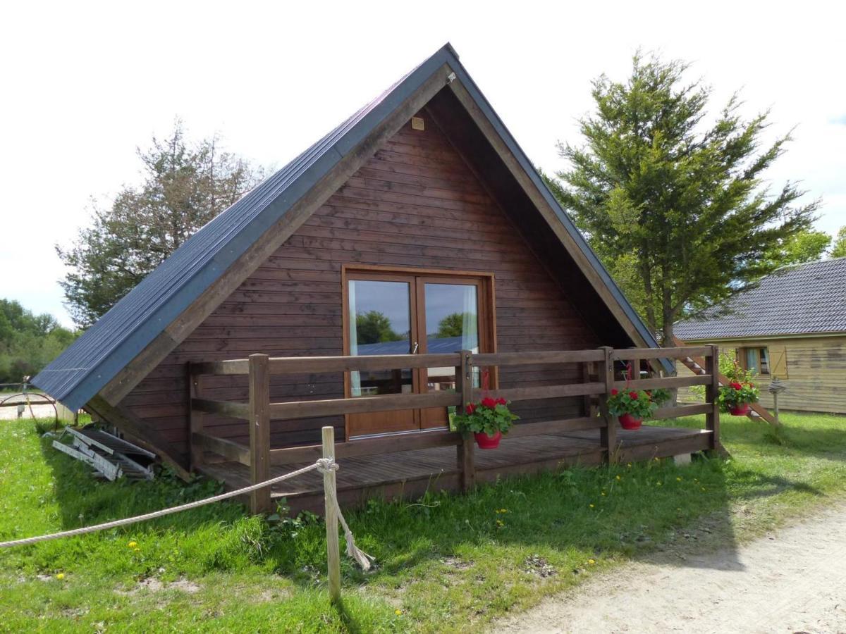 Chalet Familial Pres De Vichy, Terrasse, Animaux Acceptes - Fr-1-489-274 Le Vernet  Εξωτερικό φωτογραφία